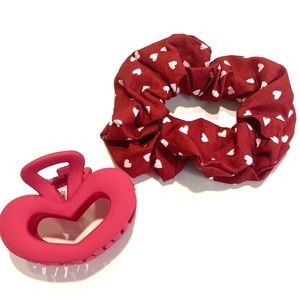 Heart Shaped Matte Jaw Hair Clip Scrunchie Set Cranberry Red
